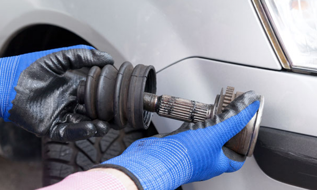 Symptoms and Causes for Oil in the Spark Plug Well