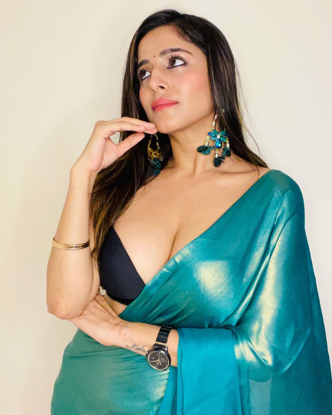 Kate Sharma Hot Images Boom on Instagram
